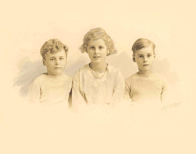 Richard, Gabrielle and Montie 1919
